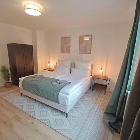 Bright And Central With 2 Beds Incl Workspace Bochum Exterior photo